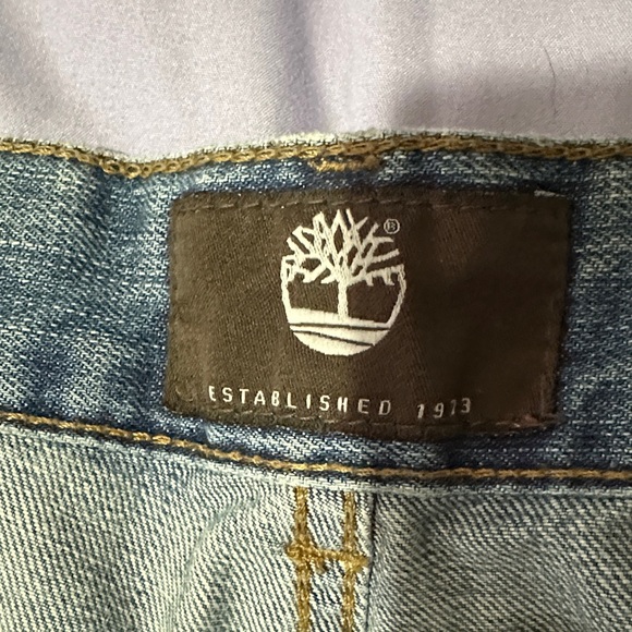 Timberland Men's Relaxed Fit Blue Jeans - Picture 3 of 8